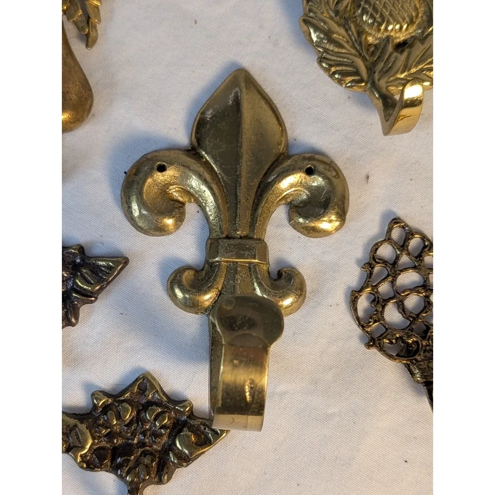 Solid Brass Wall Hooks Vintag Lot of 6 Pear Fleur De Lis Thistle Grapes Decorat